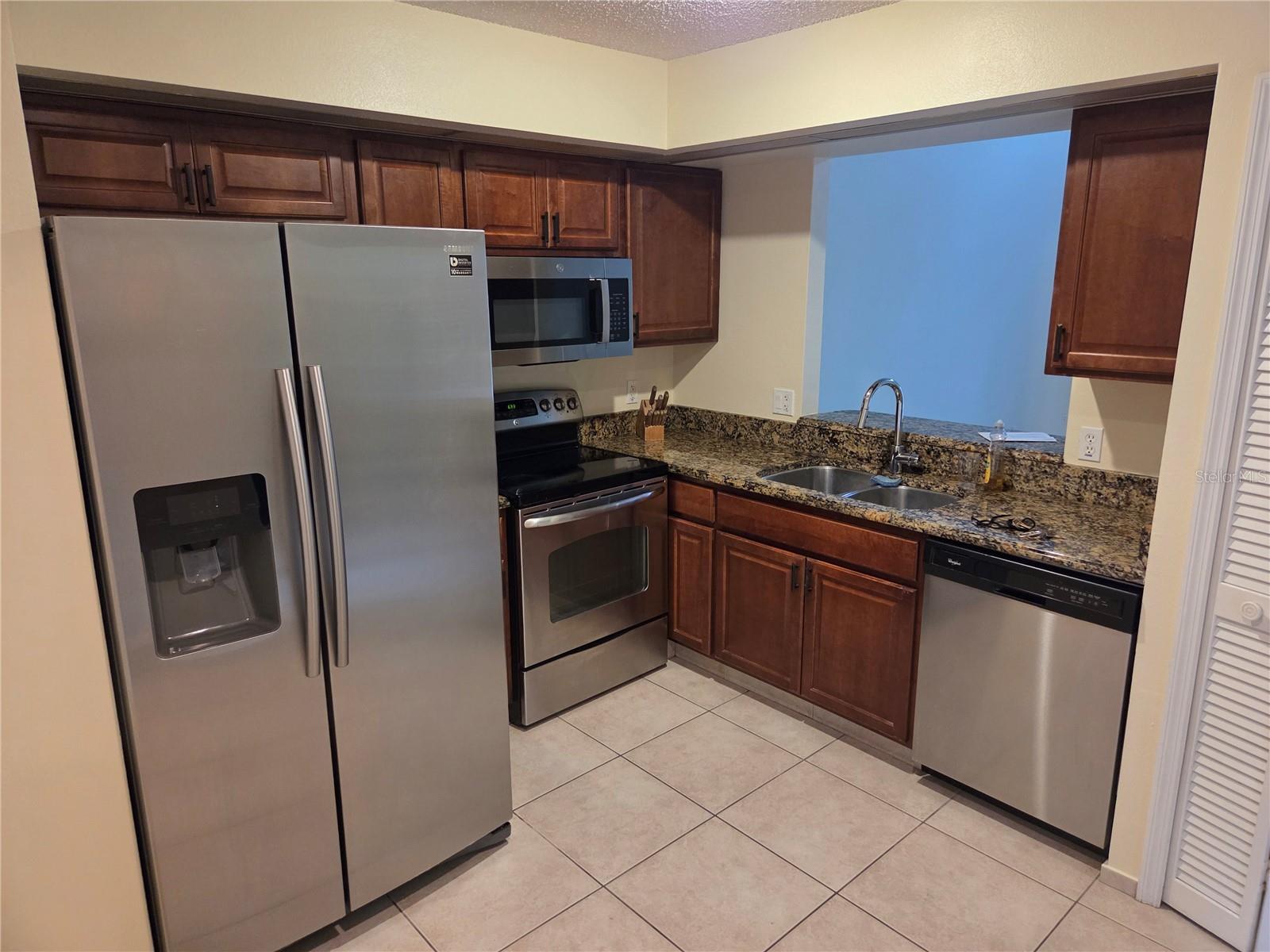 Image 17 of 31 For 14520 Laguna Beach Circle