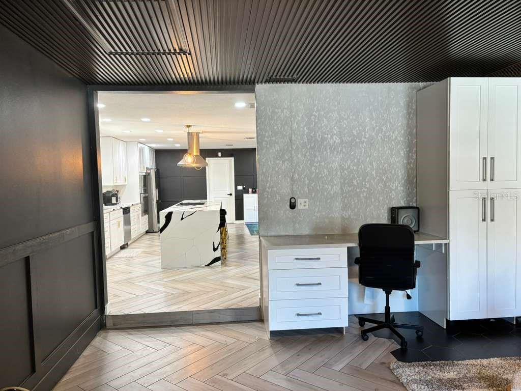 Image 18 of 62 For 1800 Granada Boulevard