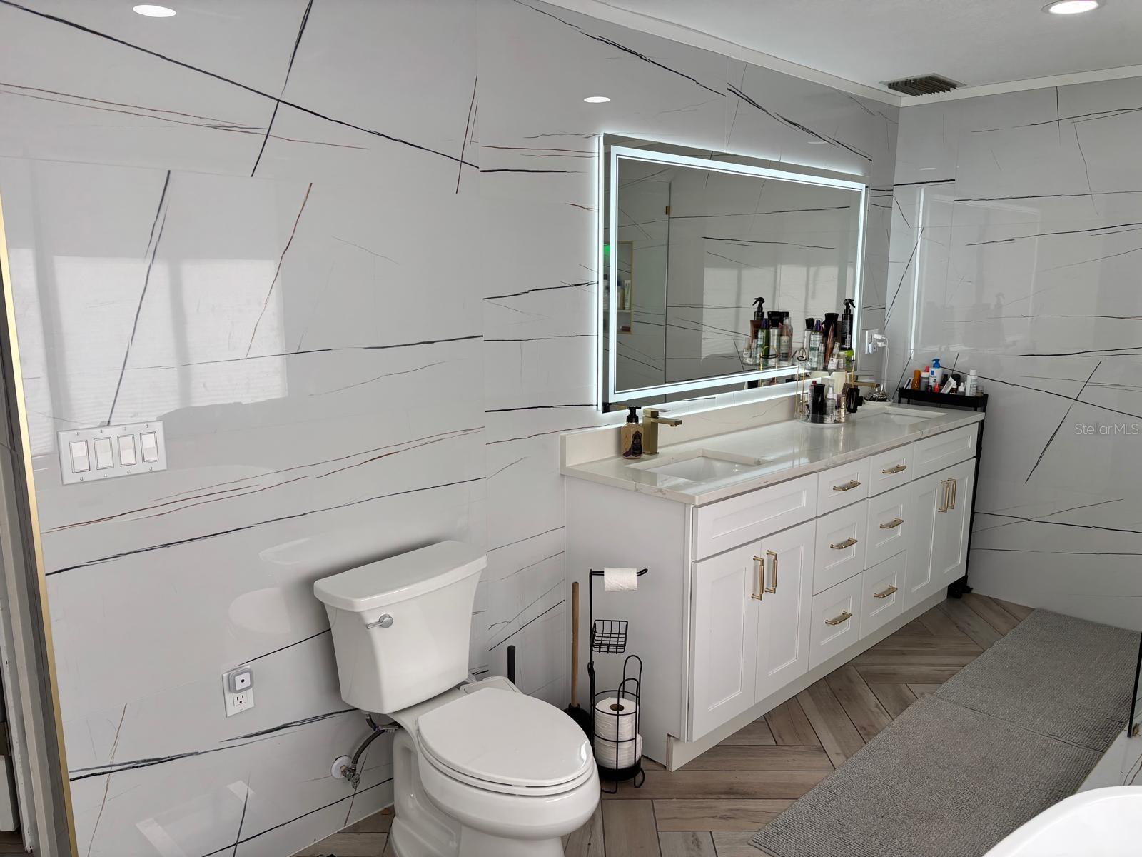 Image 32 of 62 For 1800 Granada Boulevard