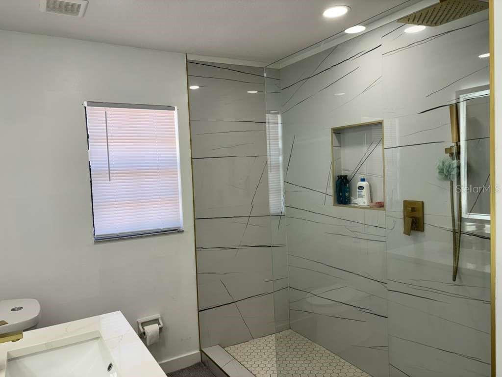 Image 39 of 62 For 1800 Granada Boulevard