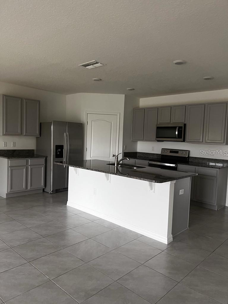 Image 7 of 15 For 521 Nicken Grove