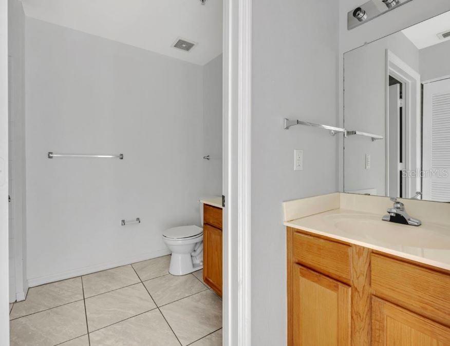 Image 7 of 22 For 4004 Santa Maria Drive 105