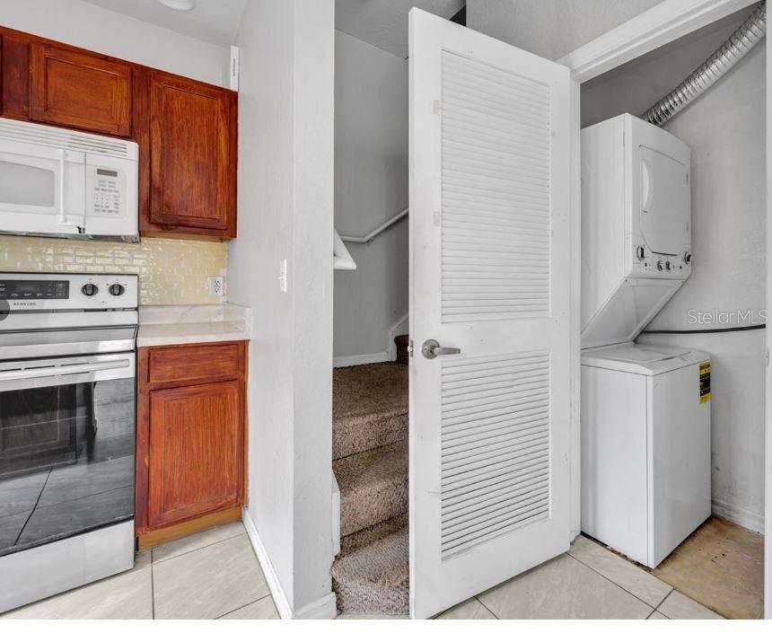 Image 5 of 22 For 4012 Santa Maria Drive 102