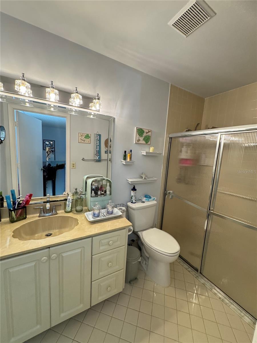 Image 14 of 31 For 3261 Anthony Circle N