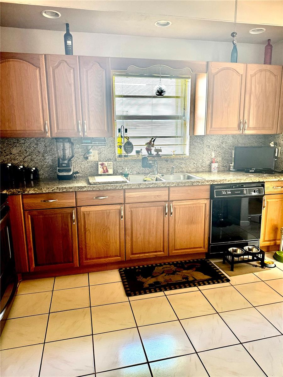 Image 8 of 31 For 3261 Anthony Circle N