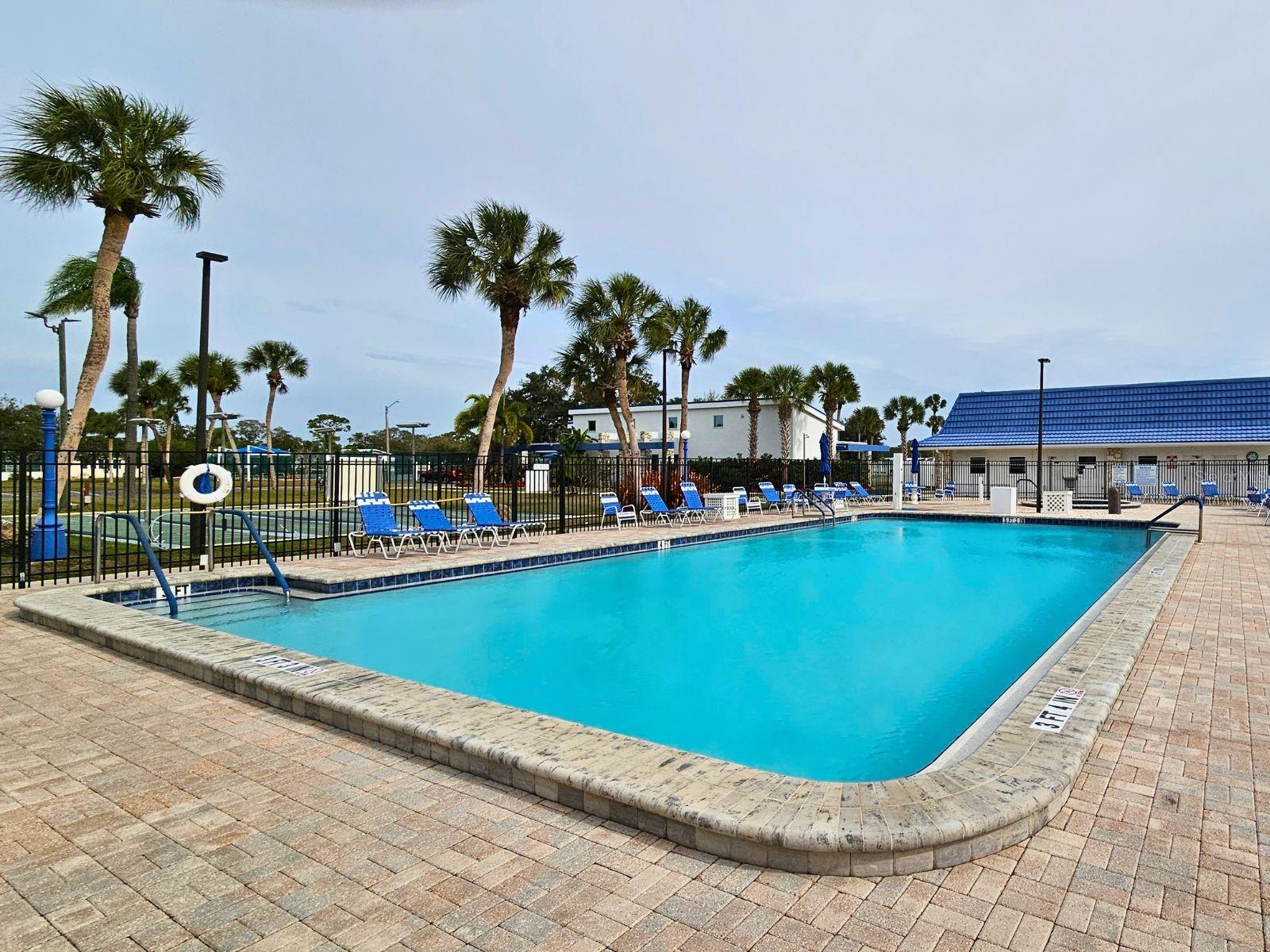 Image 9 of 9 For 703 Roma Road