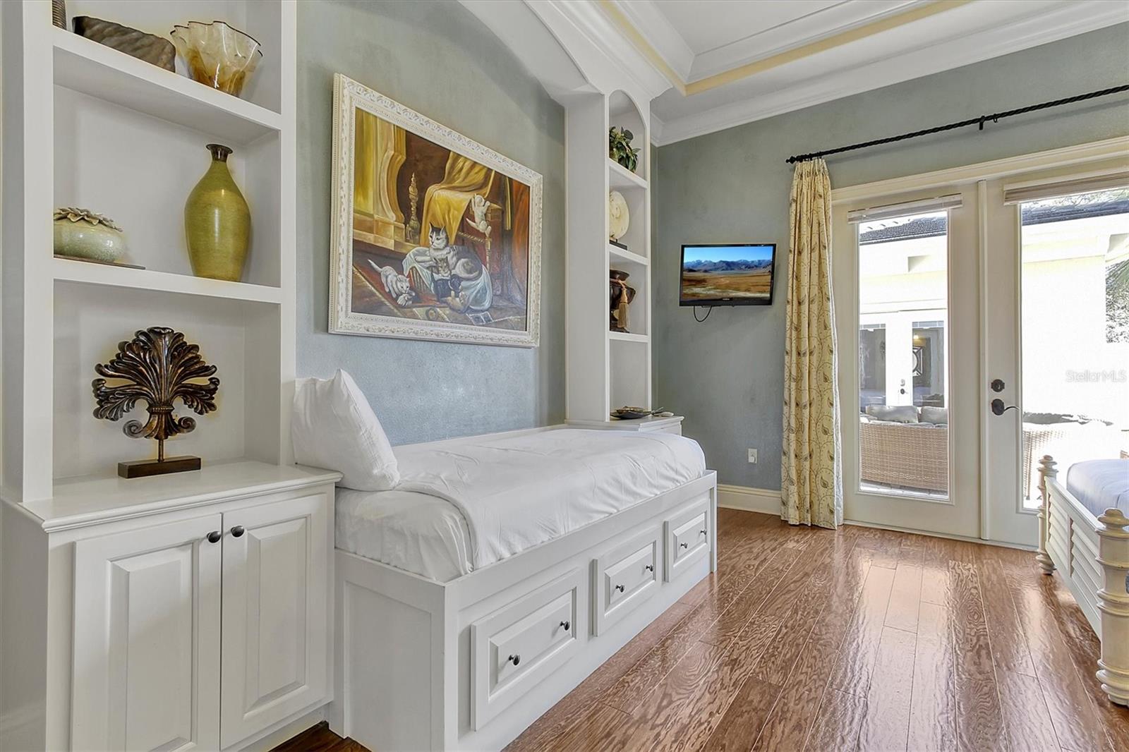 Image 37 of 69 For 340 Muirfield Loop