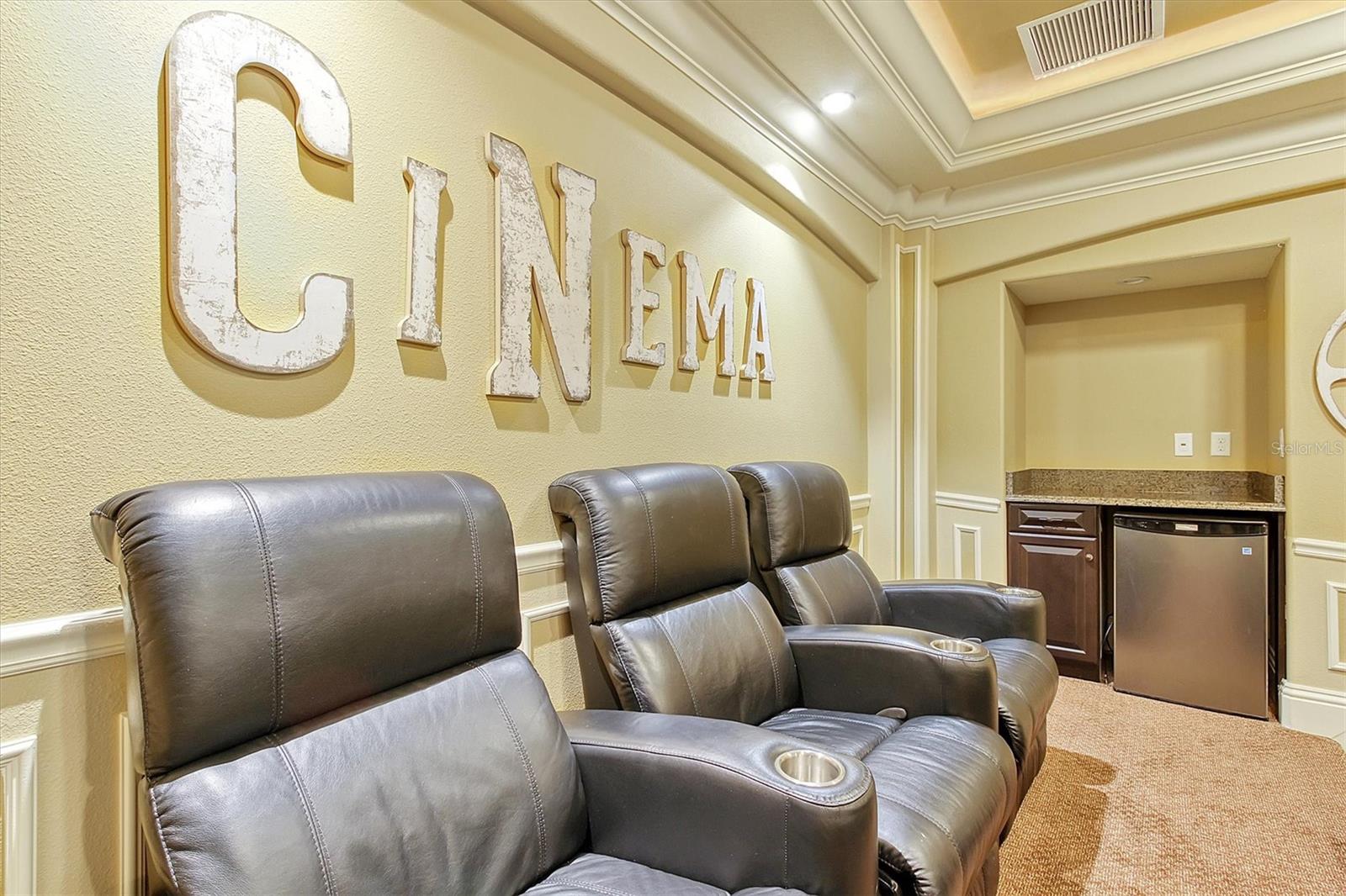 Image 61 of 69 For 340 Muirfield Loop