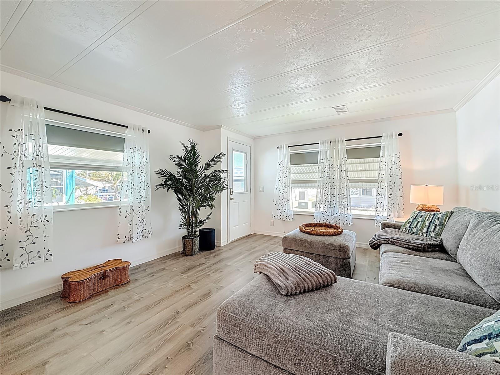 Image 16 of 64 For 4409 Tucker Square