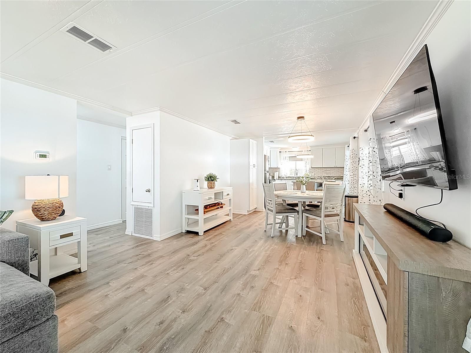 Image 17 of 64 For 4409 Tucker Square