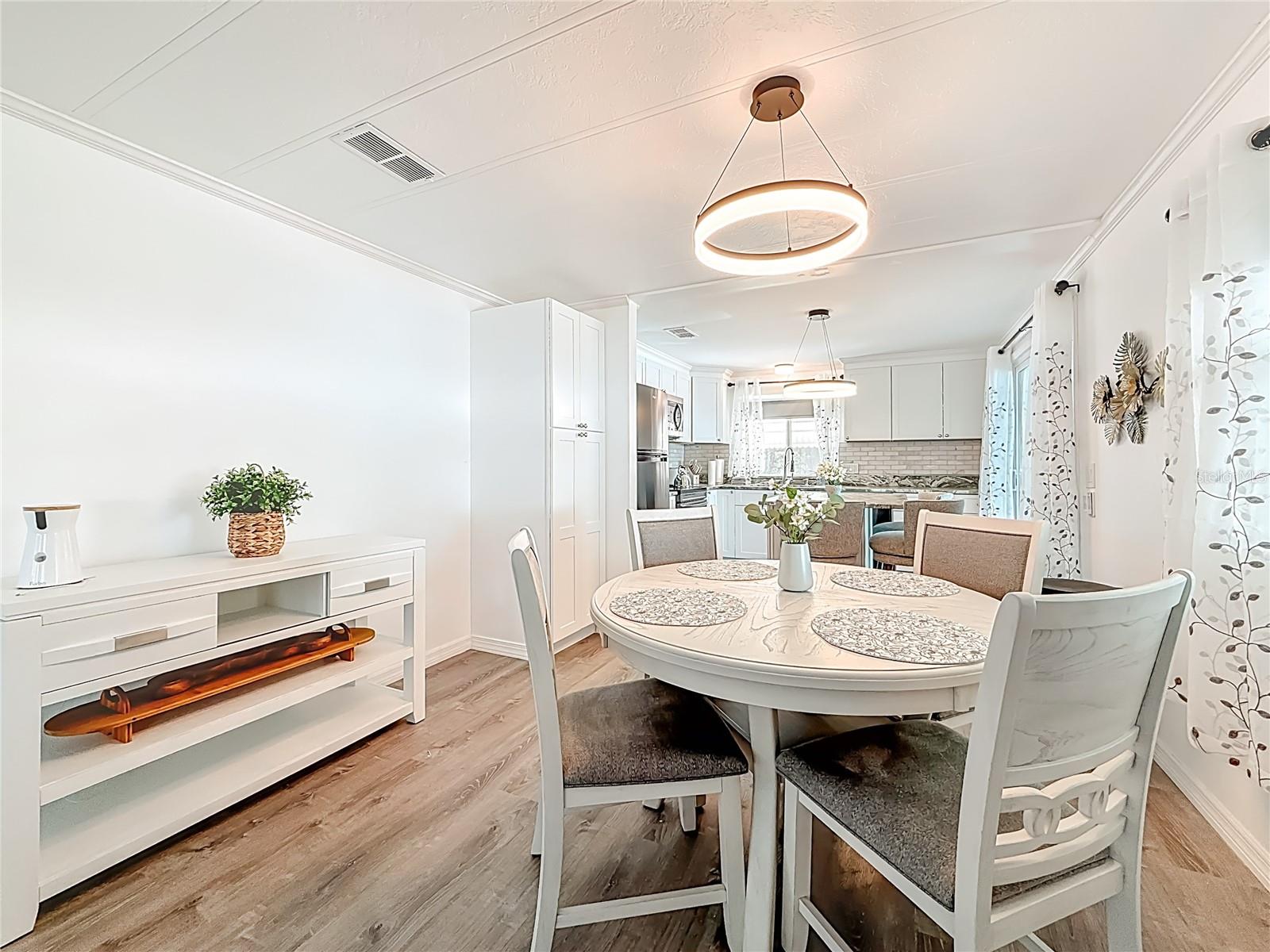 Image 18 of 64 For 4409 Tucker Square