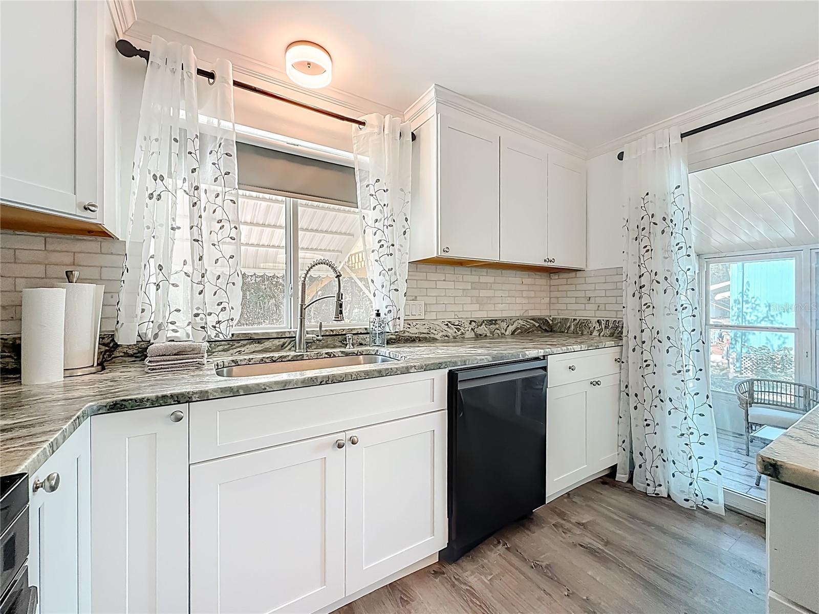 Image 22 of 64 For 4409 Tucker Square