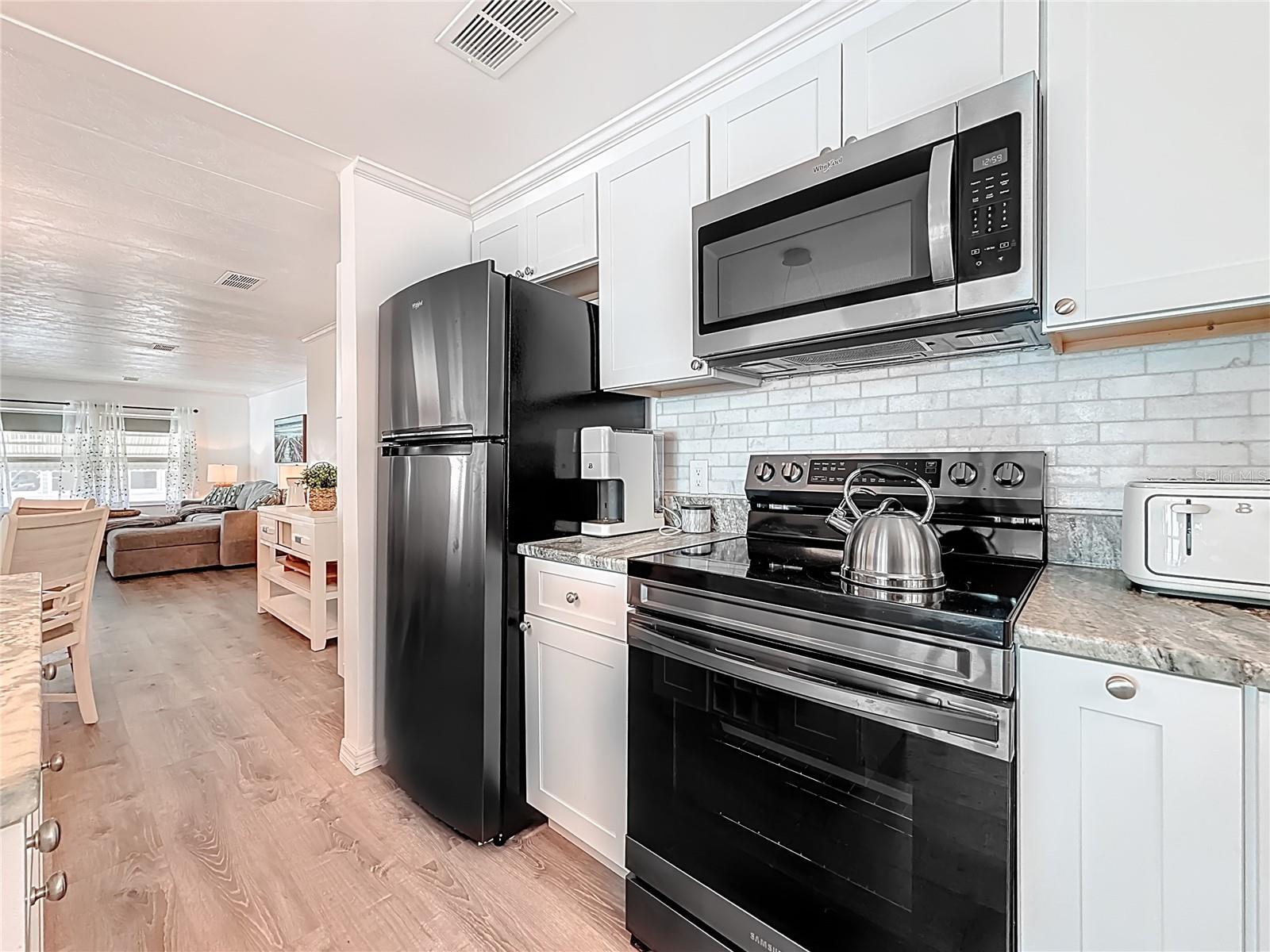 Image 23 of 64 For 4409 Tucker Square