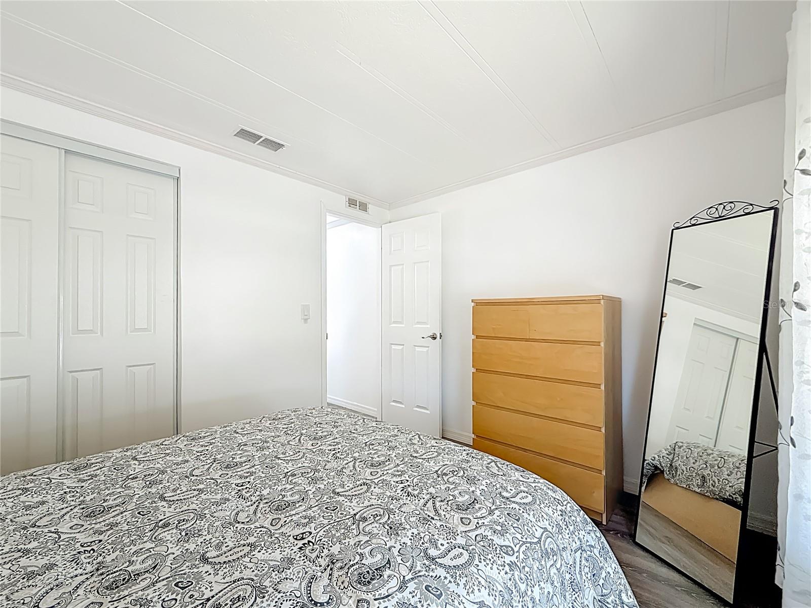 Image 28 of 64 For 4409 Tucker Square