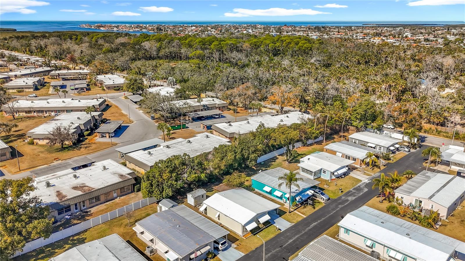 Image 4 of 64 For 4409 Tucker Square