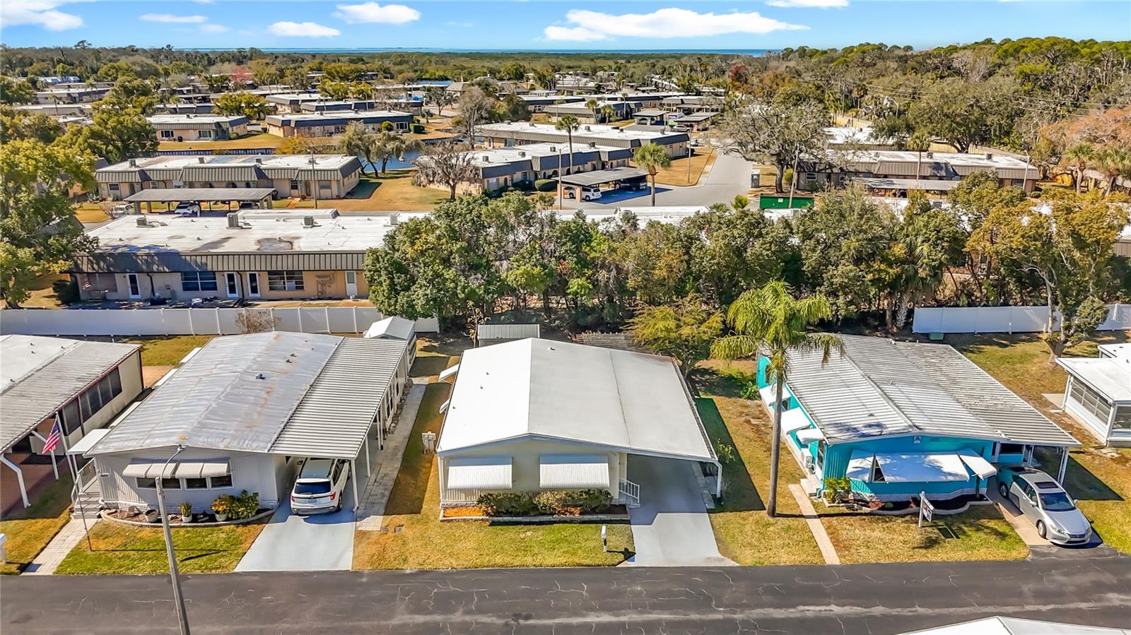 Image 7 of 64 For 4409 Tucker Square