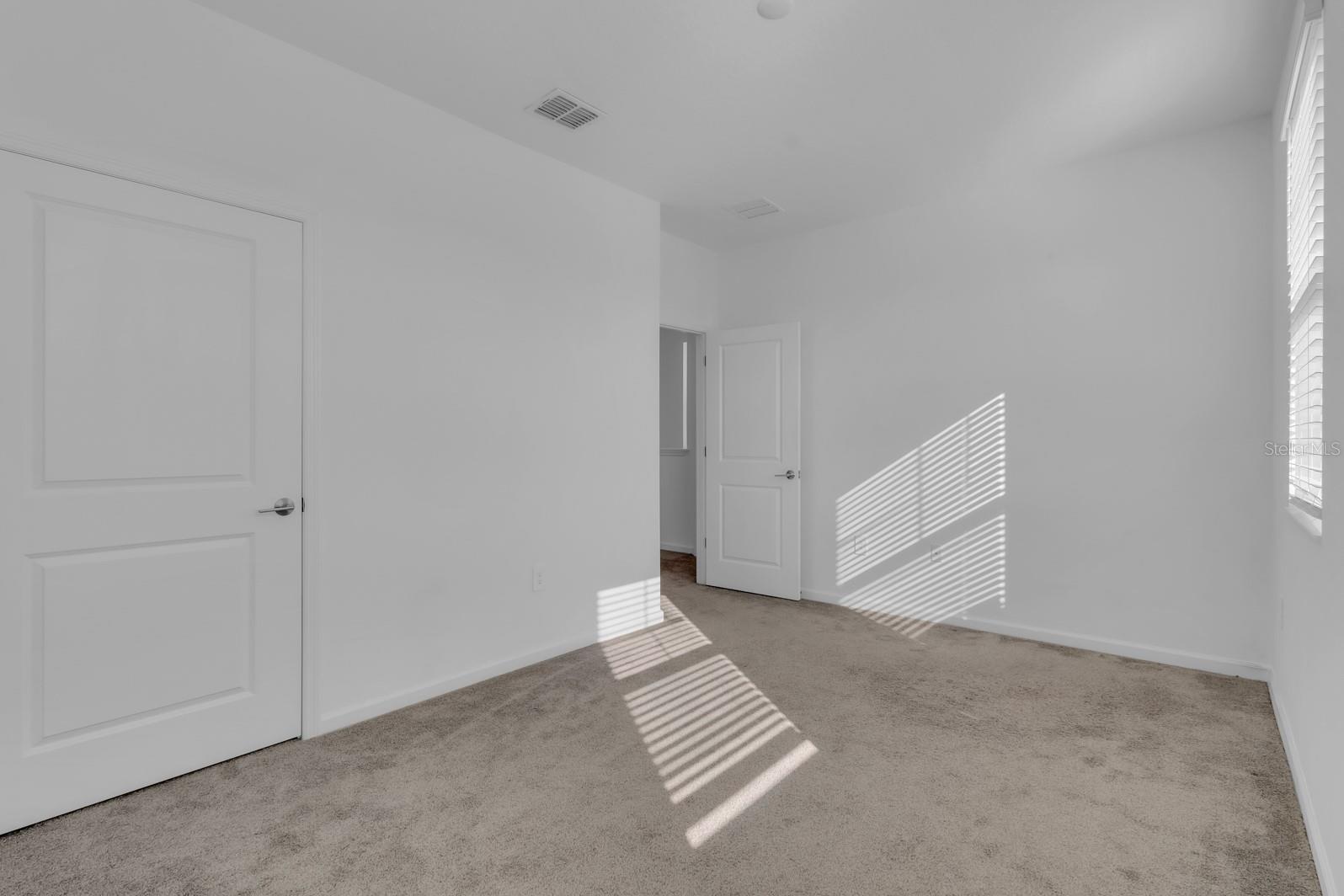 Image 13 of 52 For 1715 Happiness Row