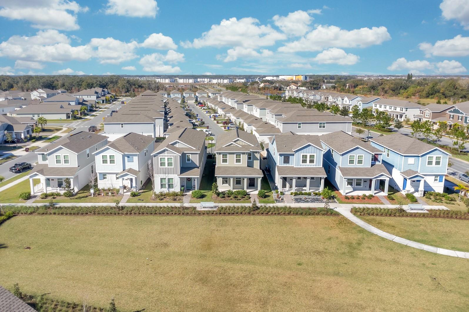 Image 51 of 52 For 1715 Happiness Row