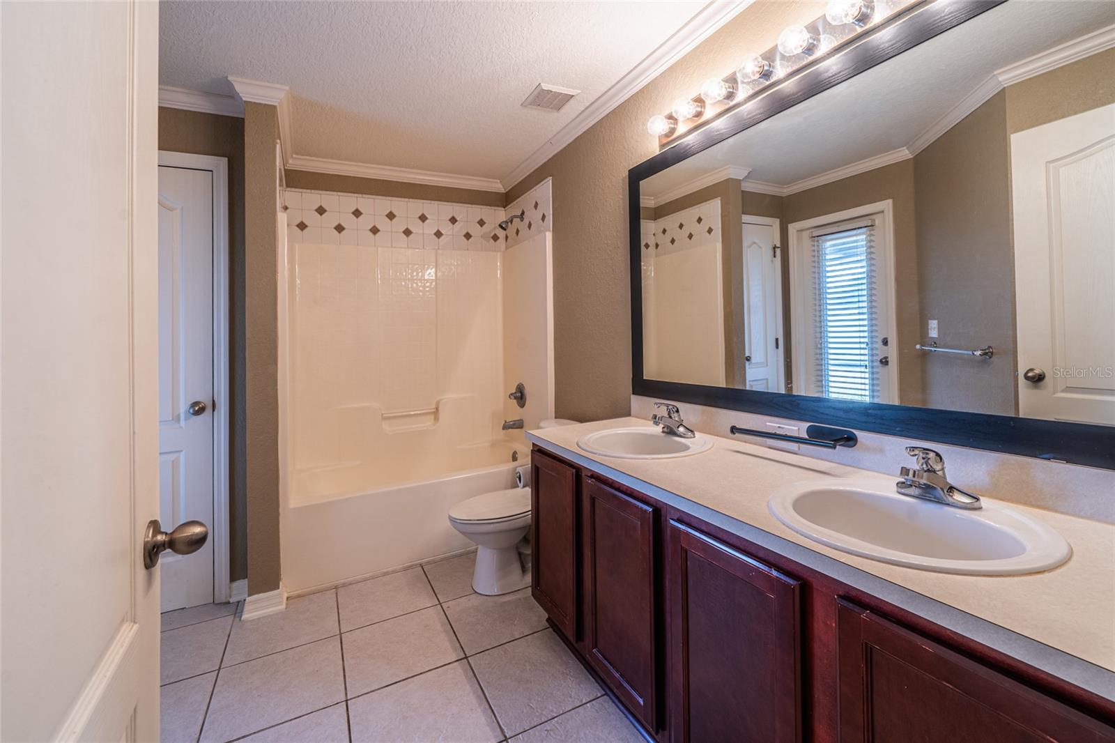 Image 16 of 28 For 6940 Bently Drive