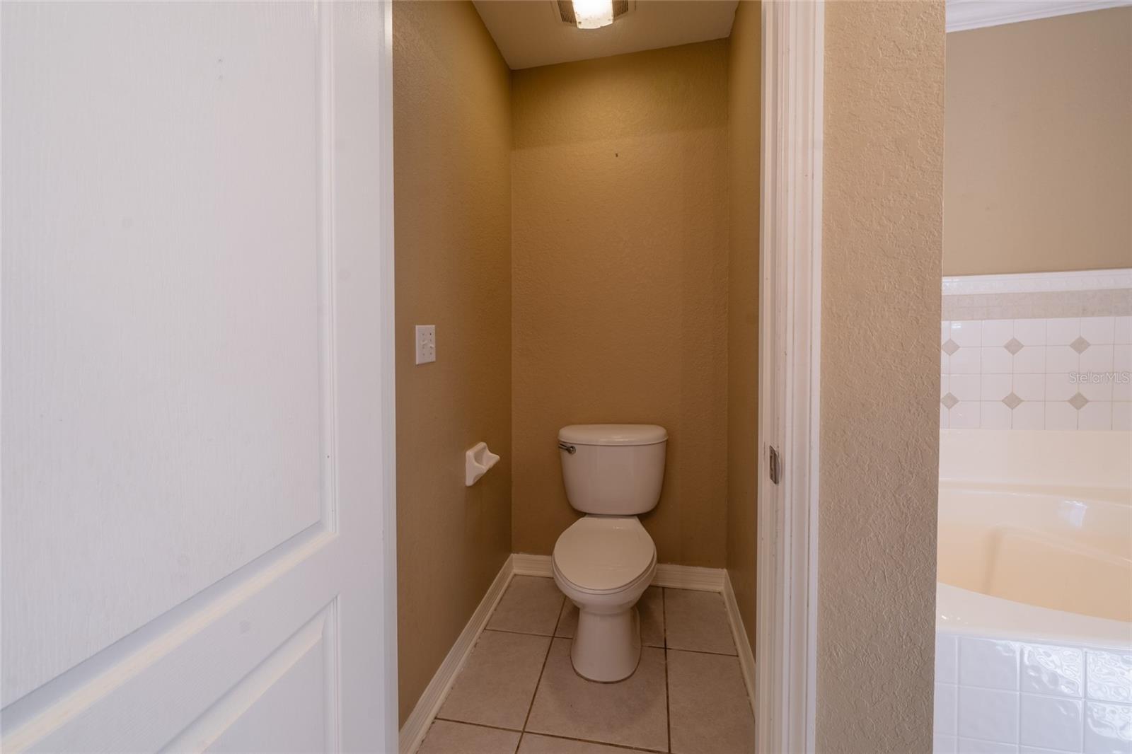 Image 22 of 28 For 6940 Bently Drive