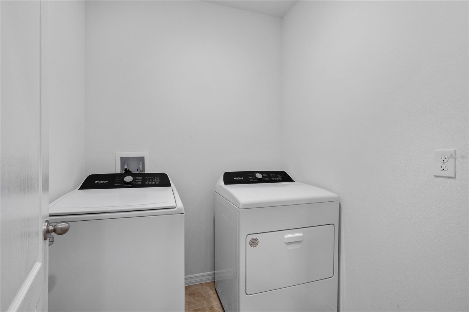 Image 13 of 38 For 2143 Kalin Way