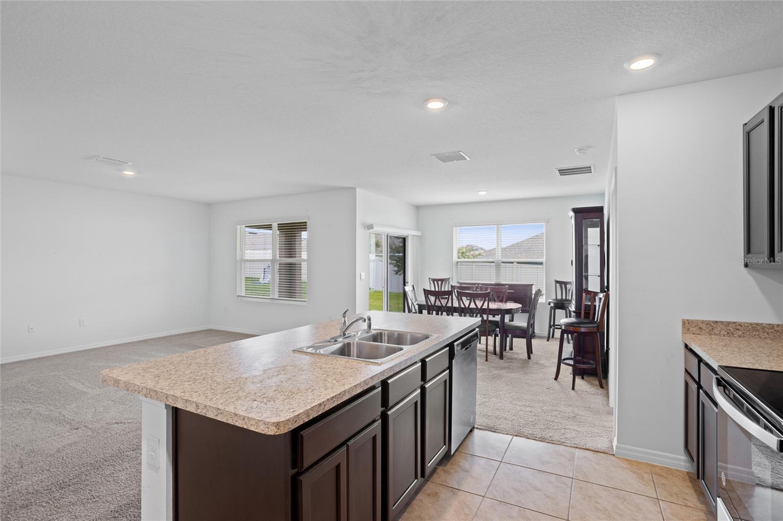 Image 21 of 38 For 2143 Kalin Way