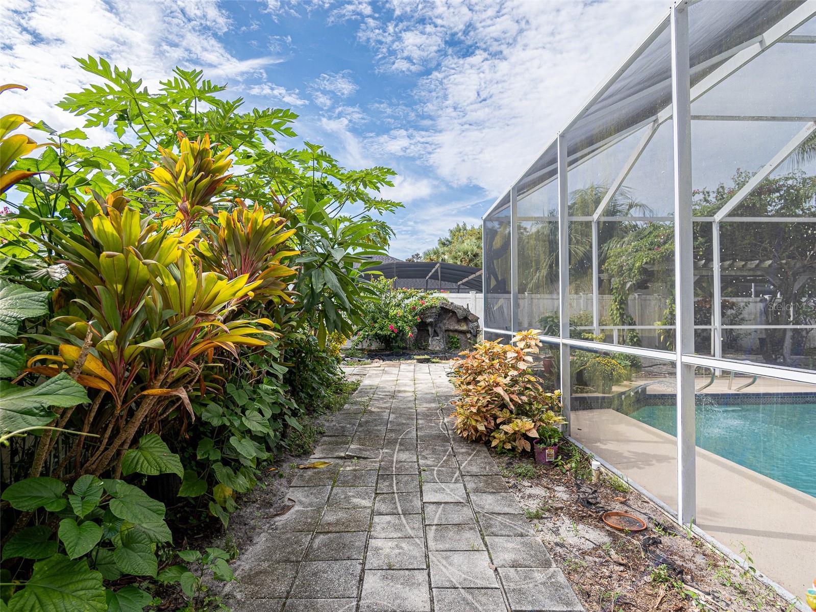 Image 33 of 55 For 2855 Chapelwood Court