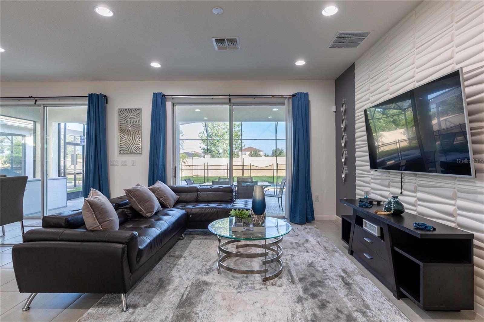 Image 7 of 28 For 2623 Calistoga Avenue