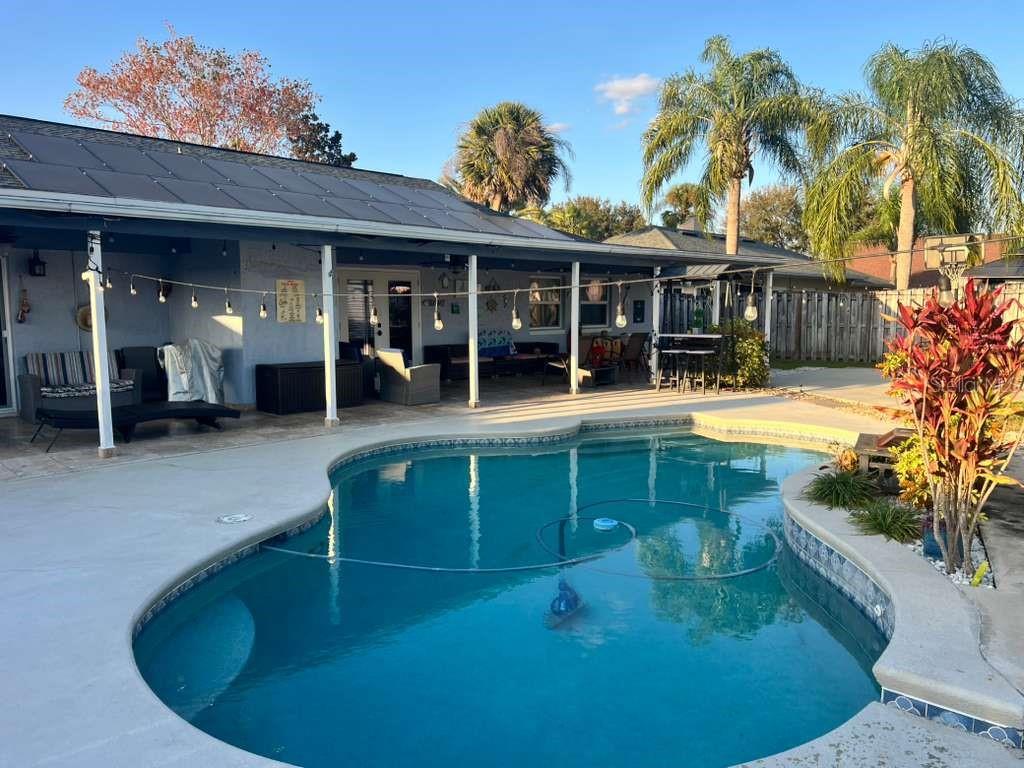 Image 15 of 19 For 20812 Maxim Parkway