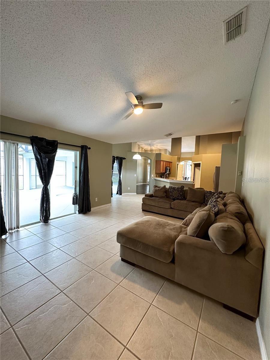 Image 14 of 26 For 16016 Blossom Hill Loop