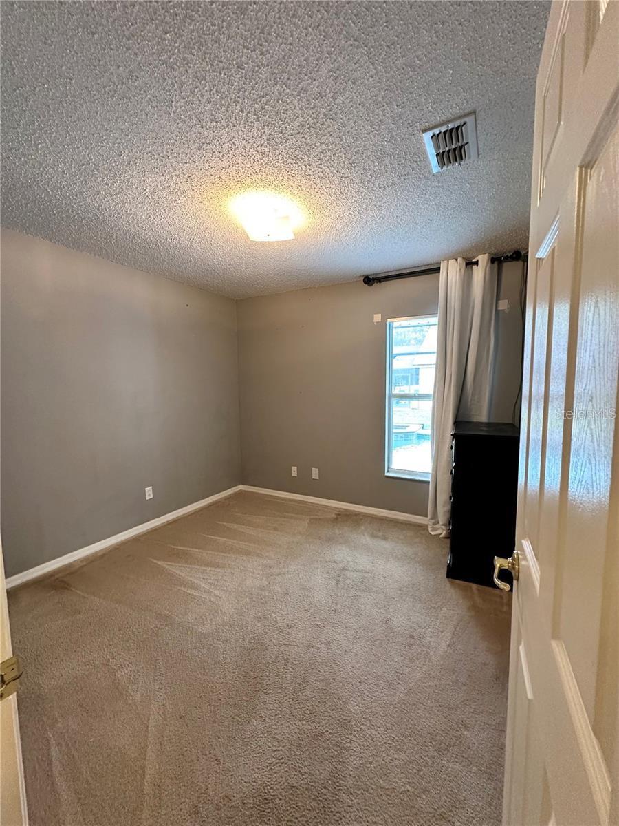 Image 21 of 26 For 16016 Blossom Hill Loop