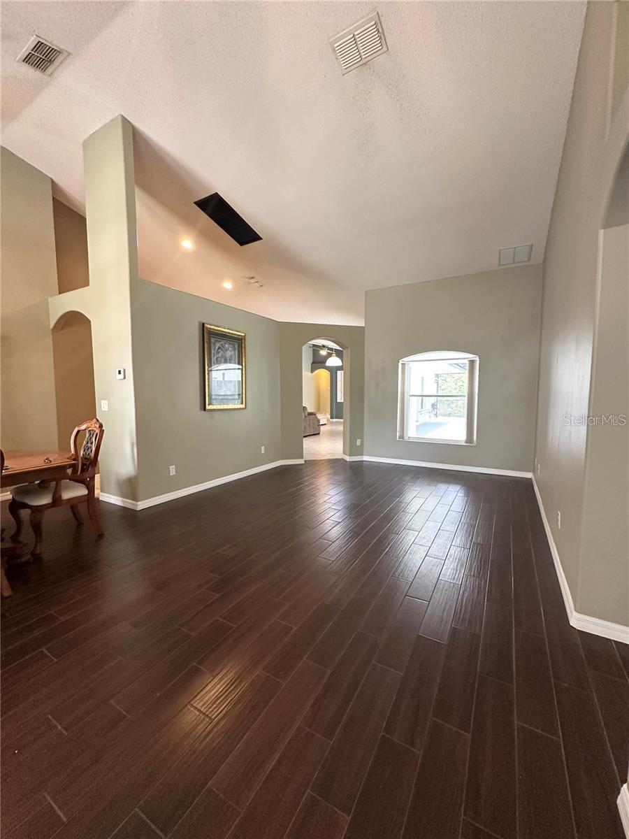 Image 6 of 26 For 16016 Blossom Hill Loop