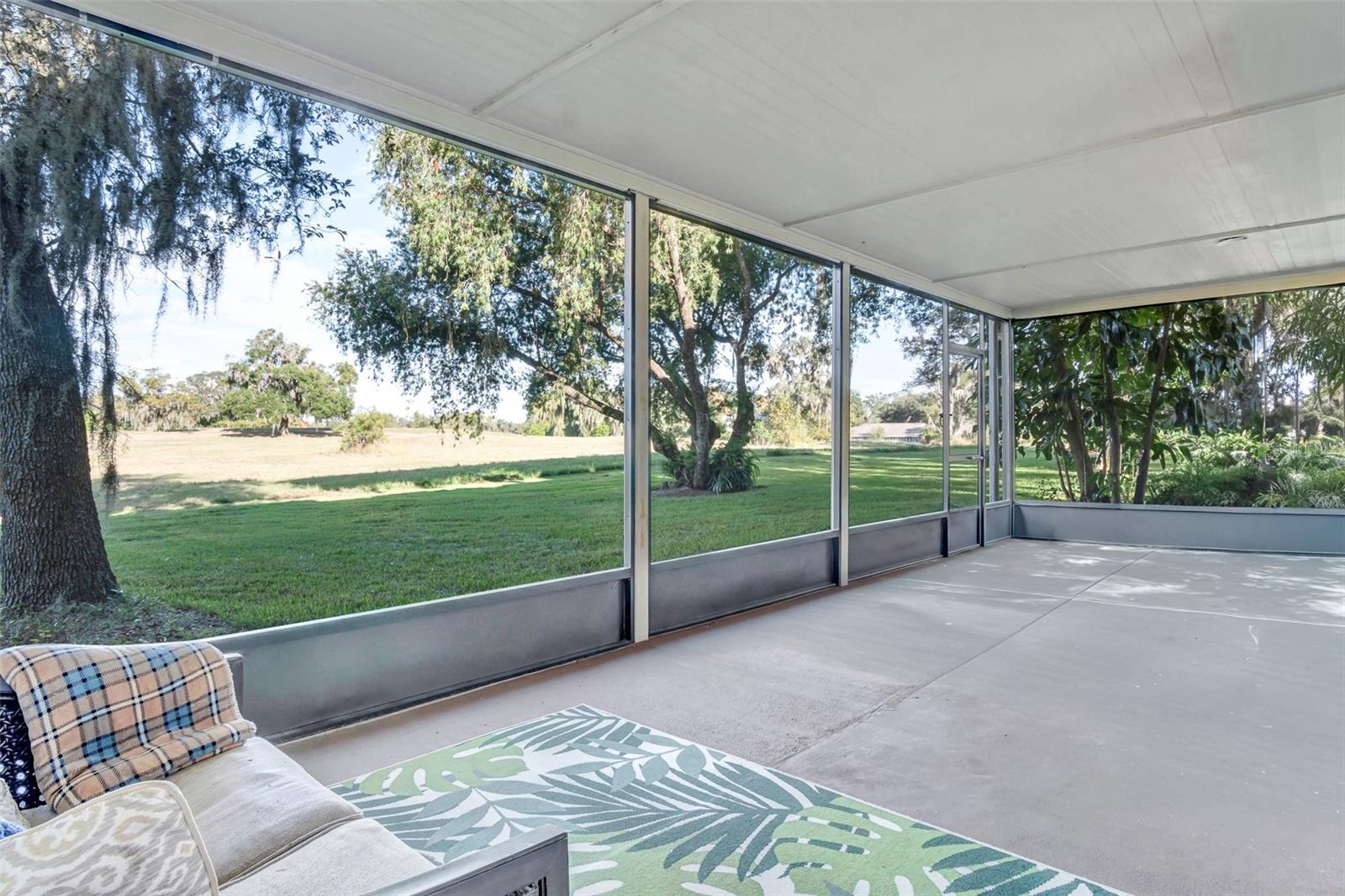 Image 19 of 20 For 4 Nottingham Way