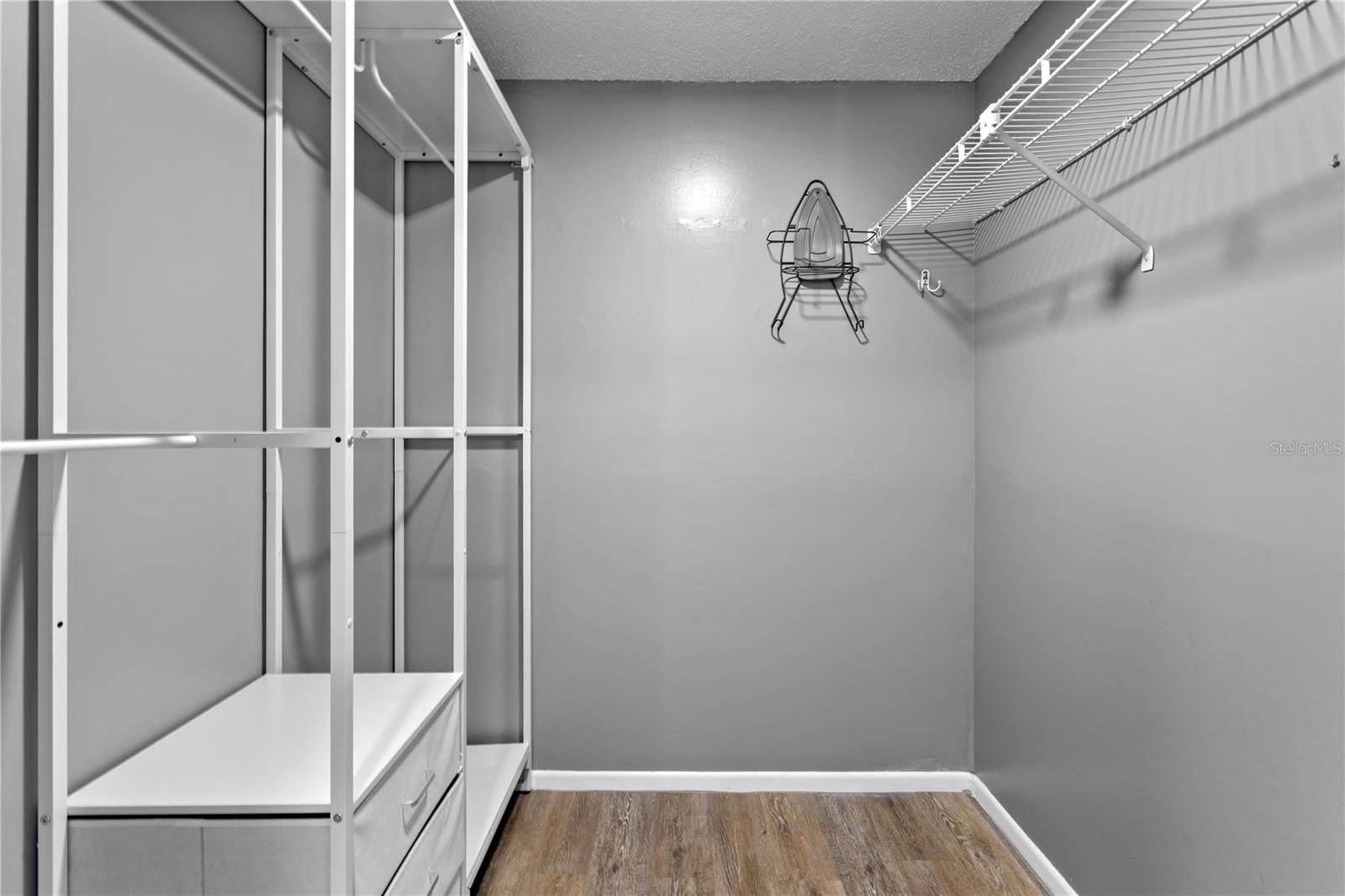 Image 19 of 36 For 6062 Willowpointe Circle 203