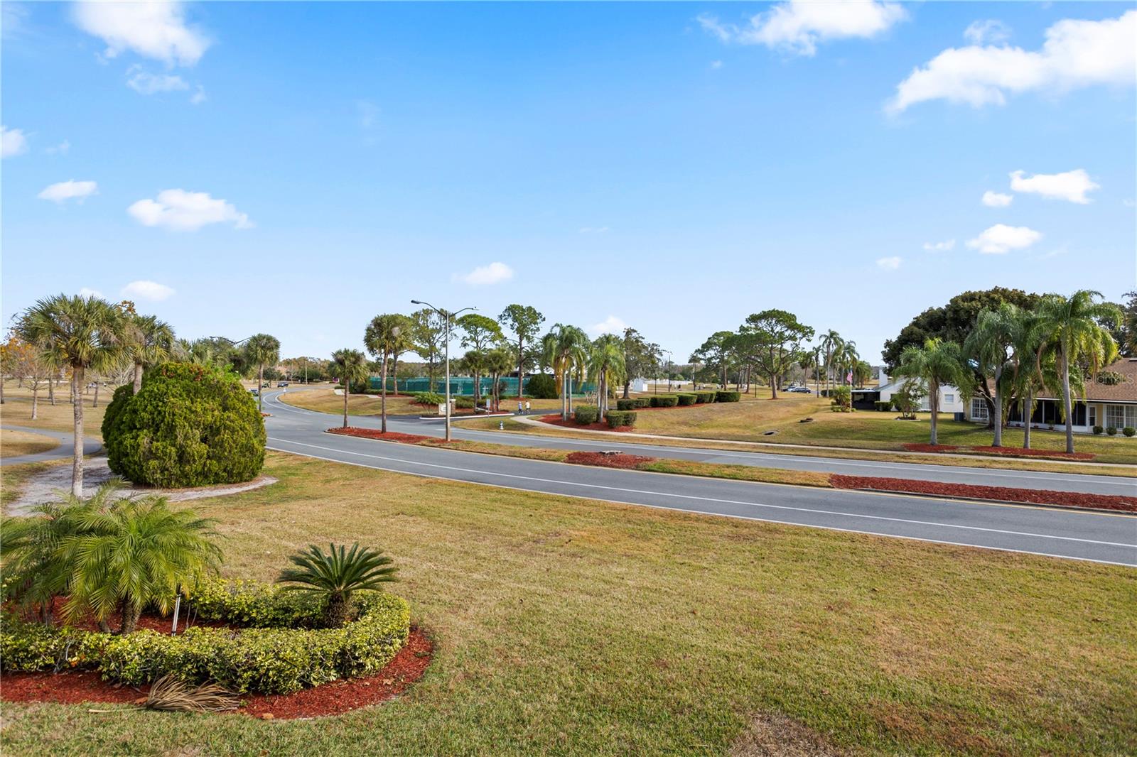 Image 32 of 36 For 6062 Willowpointe Circle 203