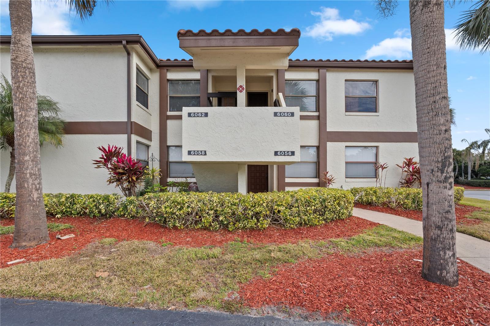 Image 4 of 36 For 6062 Willowpointe Circle 203