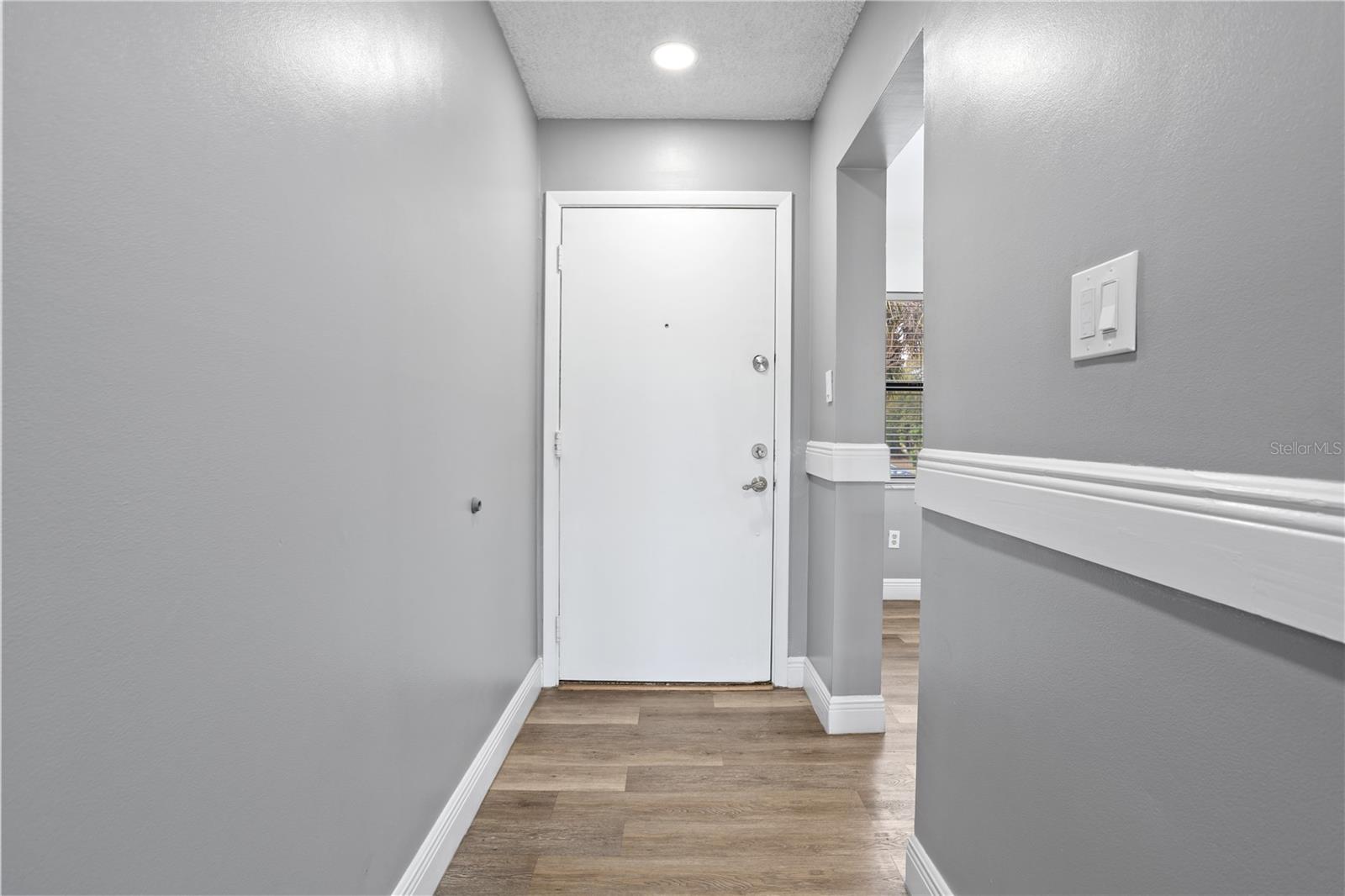 Image 6 of 36 For 6062 Willowpointe Circle 203