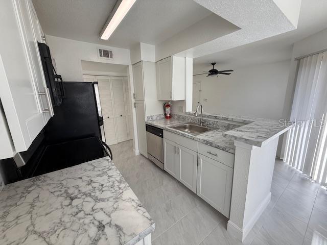 Image 7 of 15 For 11562 Westwood Boulevard 914