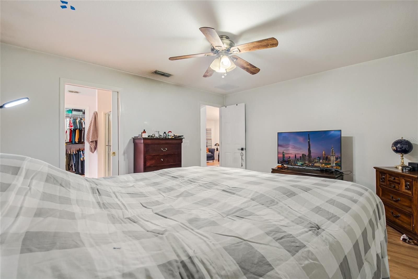 Image 22 of 51 For 172 Acadia Drive