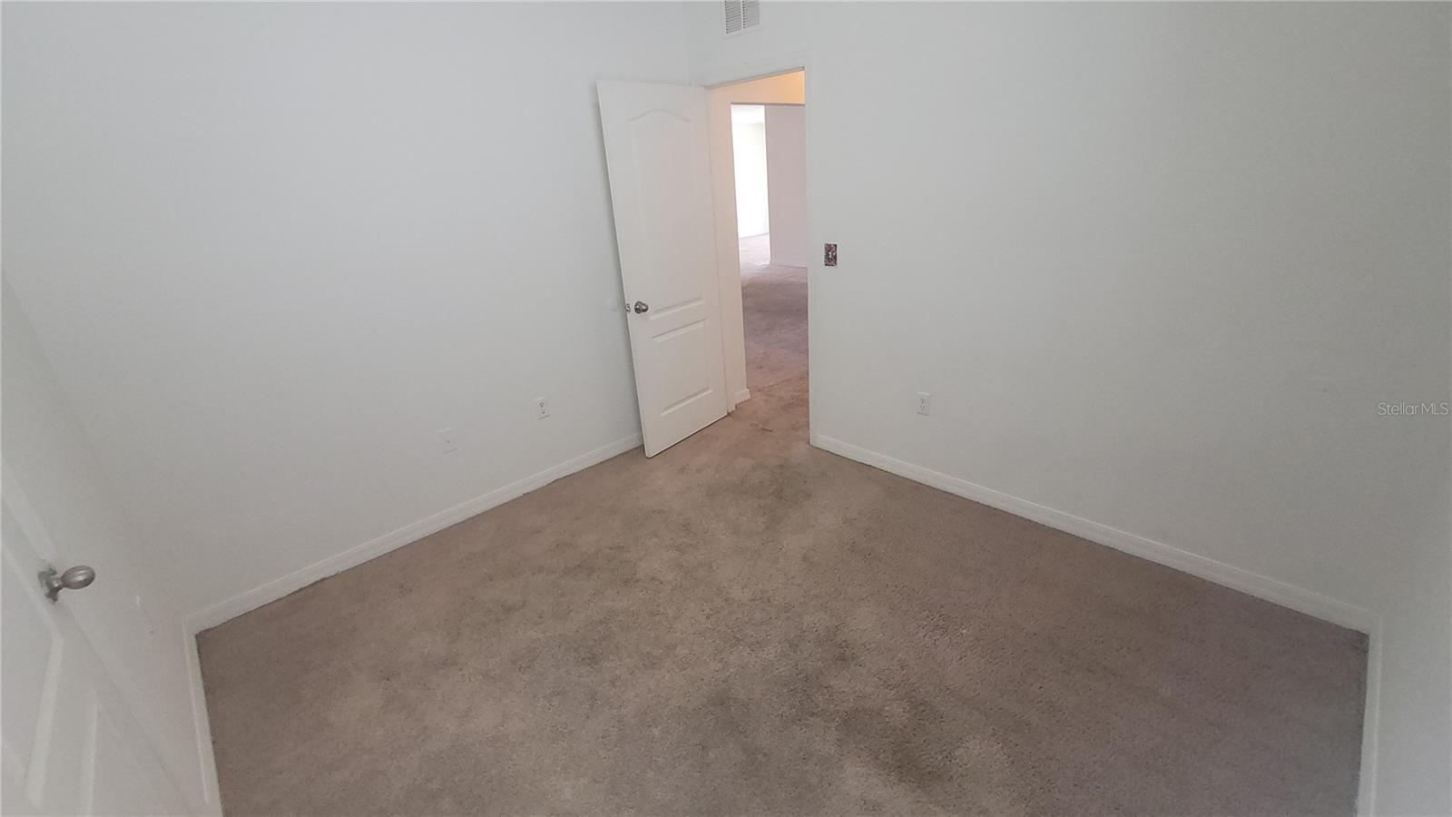 Image 8 of 28 For 1725 Wallace Manor Loop