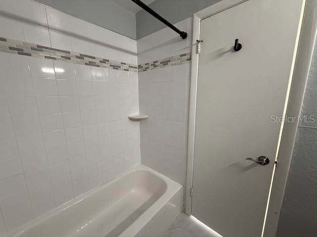 Image 12 of 17 For 11562 Westwood Boulevard 914