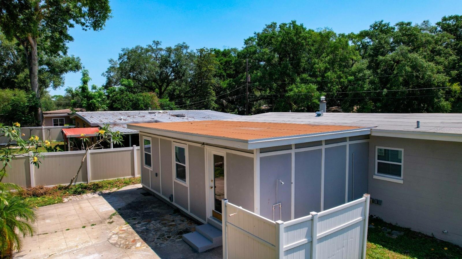 Image 27 of 35 For 2812 Dawley Avenue