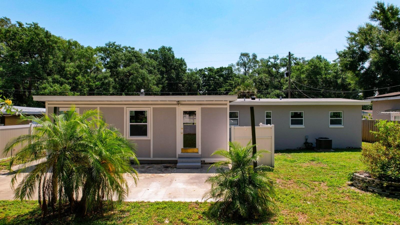 Image 28 of 35 For 2812 Dawley Avenue