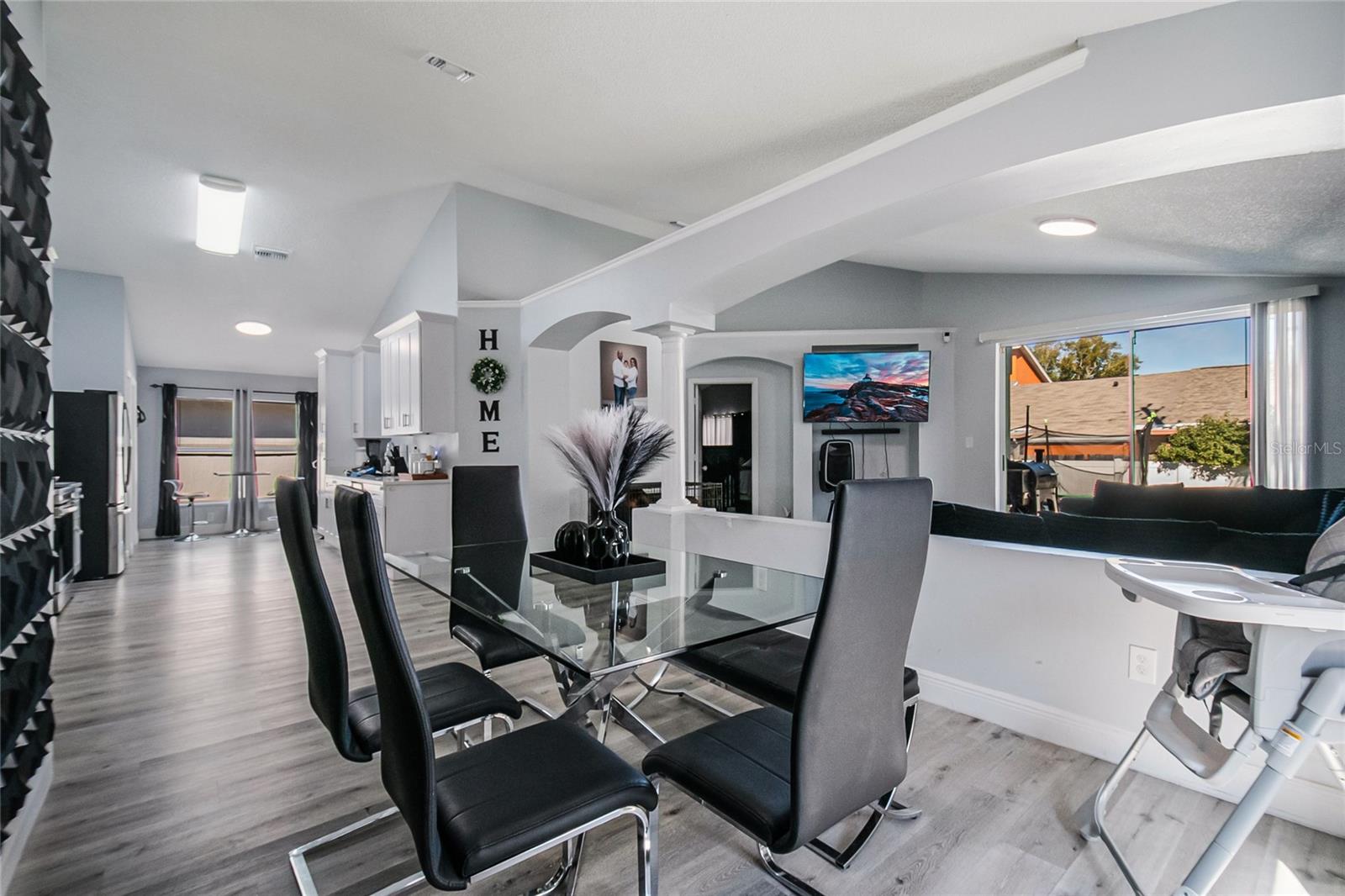 Image 10 of 37 For 2450 Shelby Circle