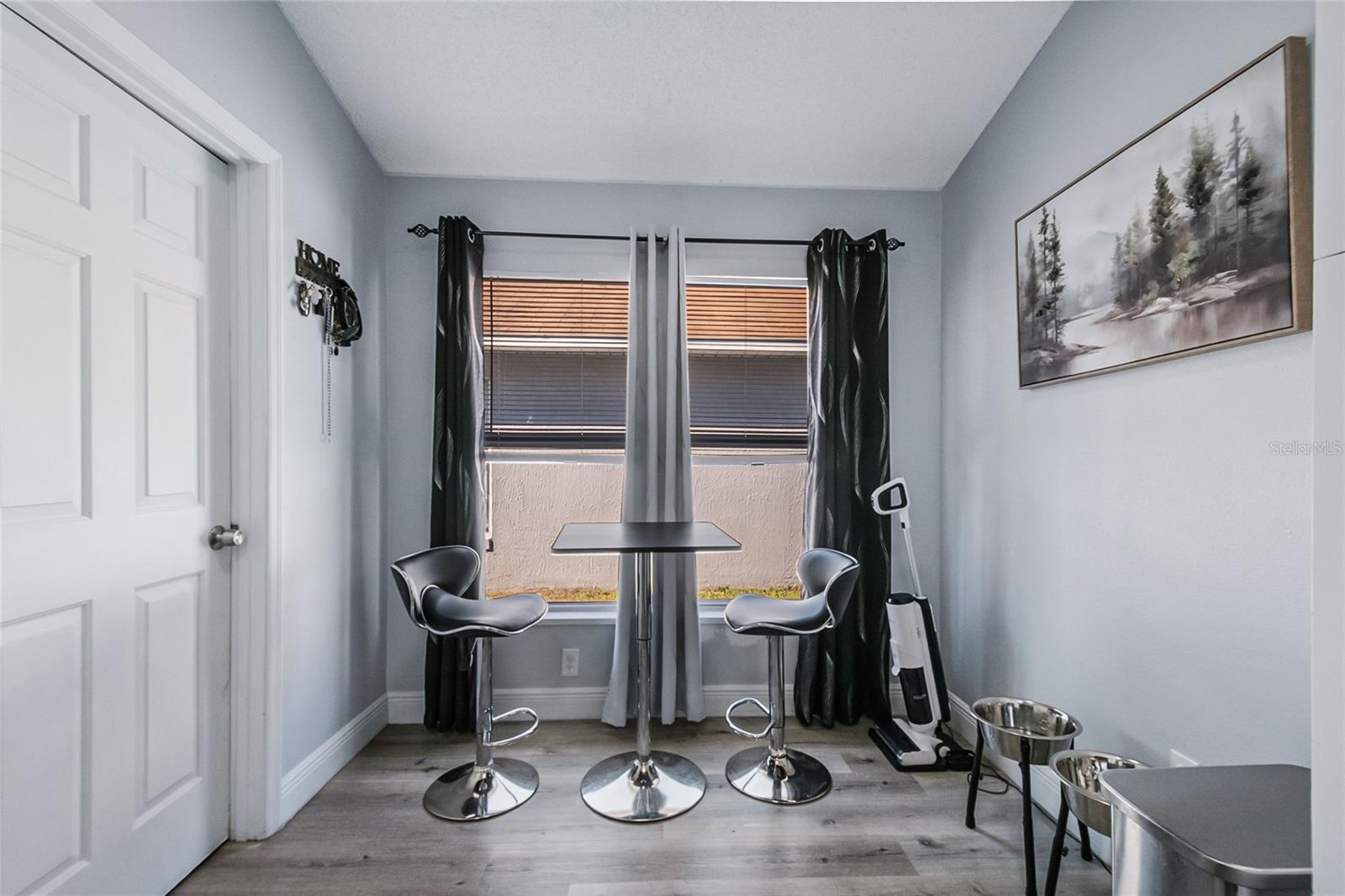 Image 12 of 37 For 2450 Shelby Circle