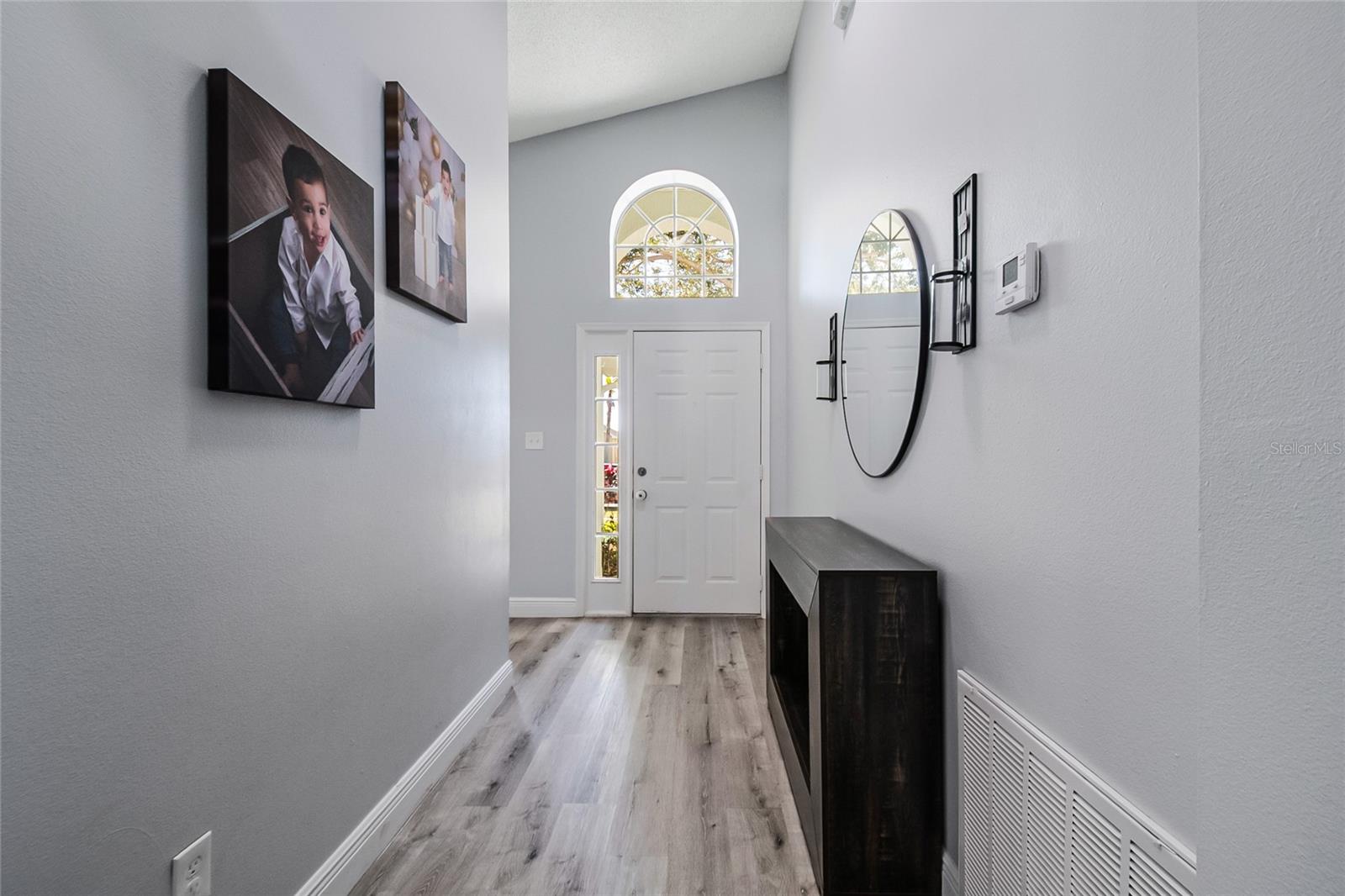 Image 2 of 37 For 2450 Shelby Circle