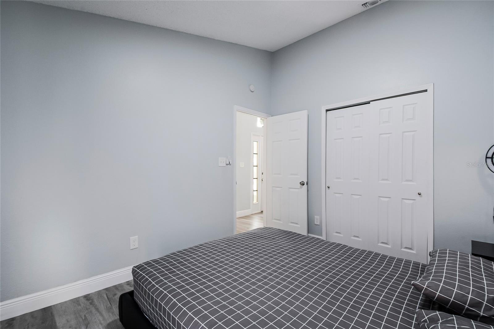 Image 27 of 37 For 2450 Shelby Circle