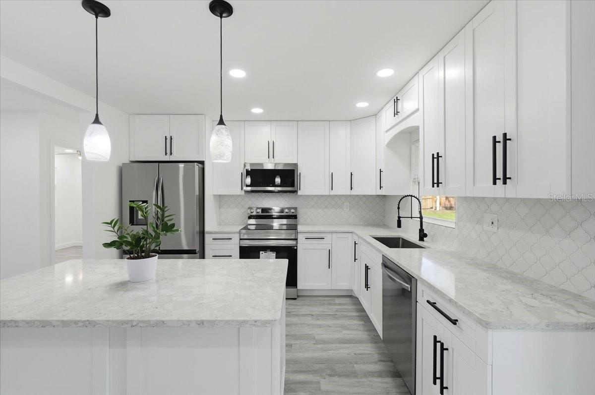 Image 9 of 43 For 2415 Sutton Road