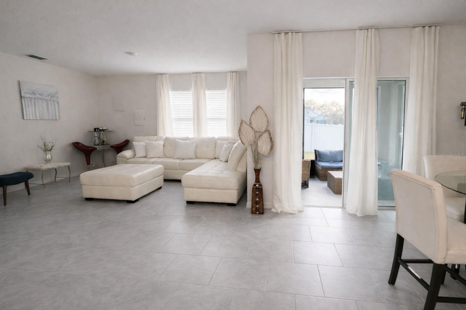 Image 21 of 59 For 1242 Iguana Loop