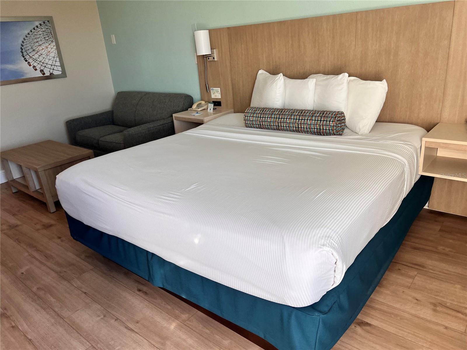 Image 10 of 18 For 3000 Maingate Lane 506